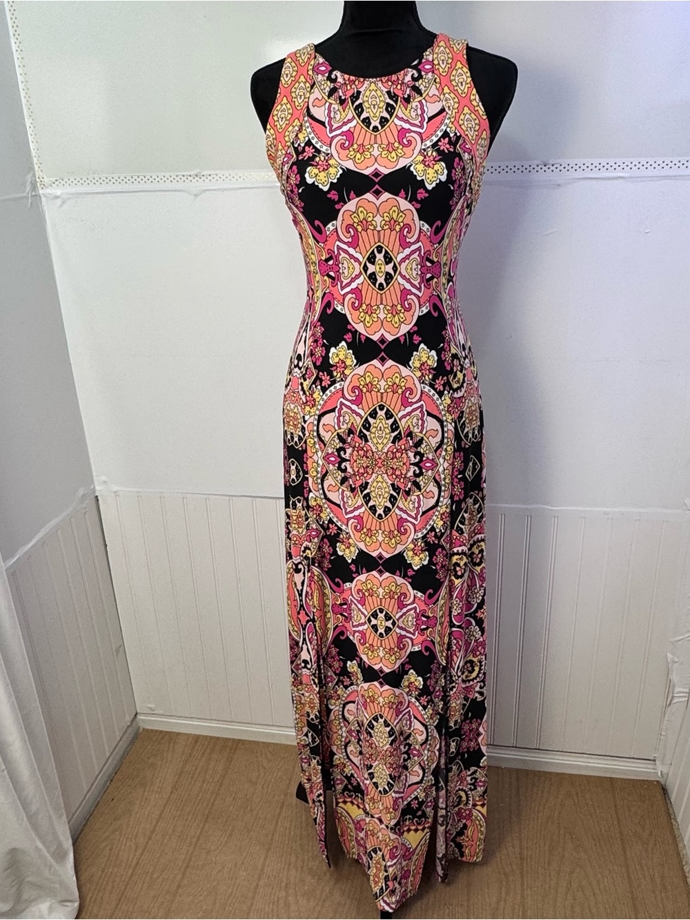 London Times Maxi Dress Sz 10 Pink Black Medallion Paisley Boho Keyhole